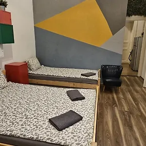 Very Apartment- 2 Bedrooms And 2 Bathrooms Apartment Budapest